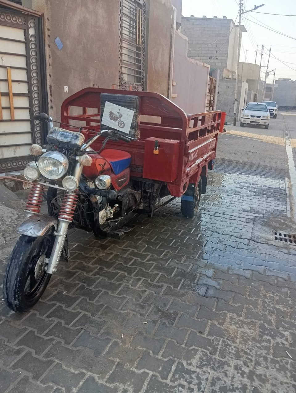 السلام عليكم ونظرا للوعود وحسب ظروف الناس ستوته جمره فحل محرك 200 موديل عشرين محركها 21 رقم عربي راعيها موجود يحول للمشتري السعر مليونين المطيحه قرب سيد عدنان ***********
