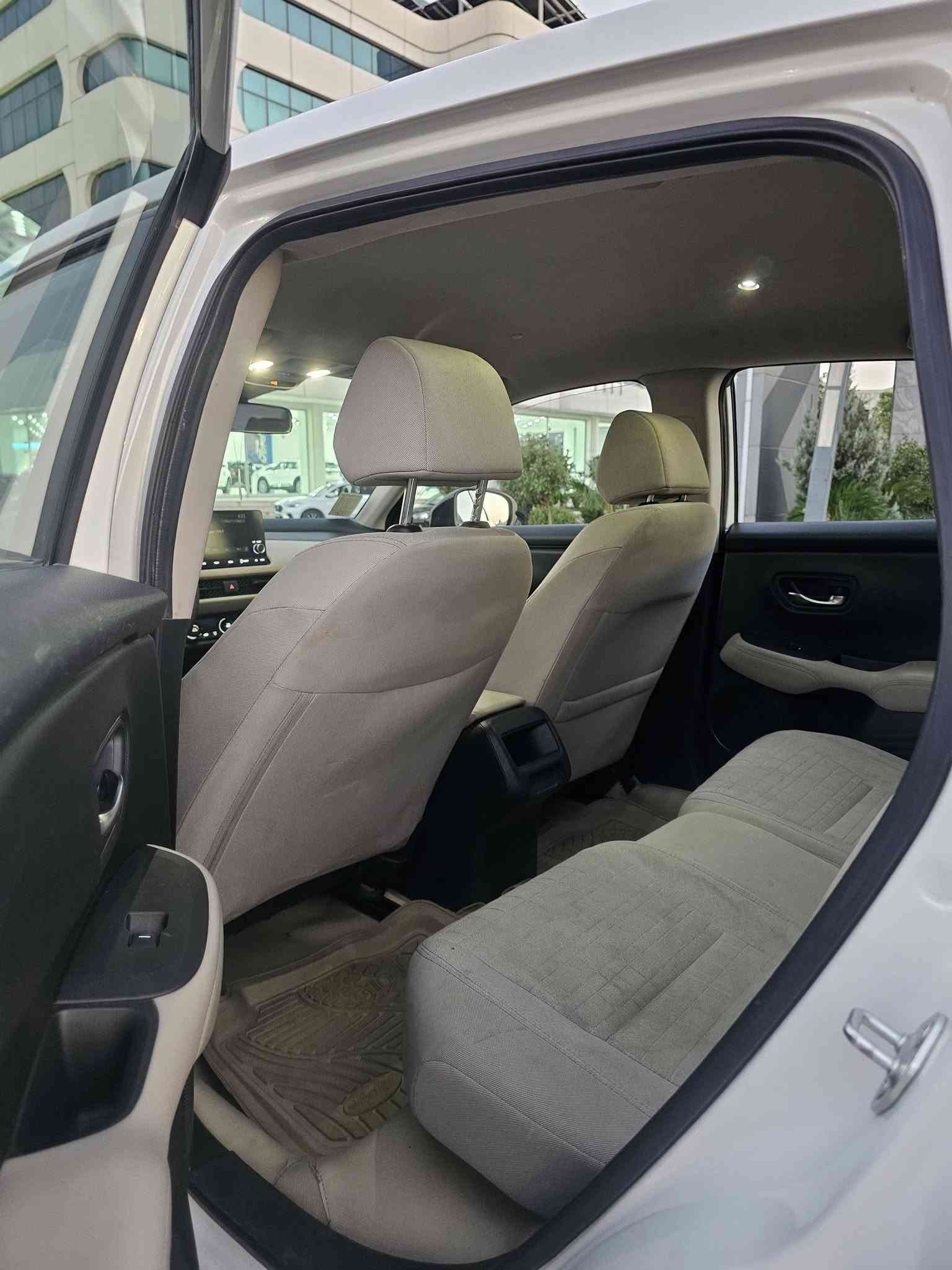 هوندا یاباني أصلي مودیل 2023
هHONDA HR-V, LX 
سعر ((( 133 ورقة بي مجال ))) 

​المحرك: 2.0 تنفس طبيعي (بدون توربو) مرغوب جداً.
​القيادة: سلسة ومميزة للغاية.
​المسافة المقطوعة: 45 ألف مایل.
​أنظمة القيادة: 3 وضعيات (Normal _ Eco _ Sport).
​المواصفات الداخلية والخارجية:
​داخلية مميزة بلون كريمي.
​إضاءة LED مع عدسات.
​بصمة تشغيل وبصمة أبواب.
​بريك إلكتروني (بصمة) مع خاصية الأوتو هولد (Auto Hold).
​رادار تحديد مسار (خطي الجادة).
​مثبت سرعة (تحديد سرعة).
​تحكم مقود (سوكان ڤوليۆم) والعديد من المواصفات الأخرى...
​السنوية (الرقم): مجددة لغاية عام 2029.
​حالة البودي (الشرائح):
قطعتين وبقعة صغيرة صبغ (بدون داخل / بدون وصول الصبغ للداخل).
(مرفق صور الحادث والفحص السونار).

3CZRZ1H3XPM723535
​الضمان:
الكير، المحرك، الكهربائيات، والتبريد بشرط الفحص.
​الموقع: السليمانية

سعر ((( 133 ورقة بي مجال ))) 
​للاتصال:
​***********
​***********

