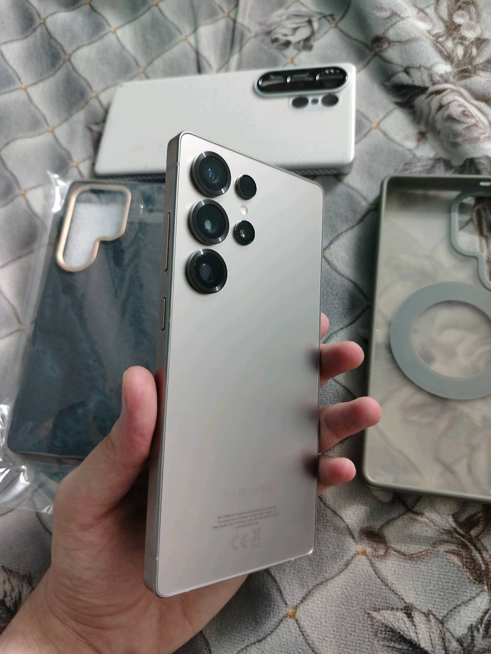 Samsung s25 ultra
مستعمل قليل اخو الجديد
ذاكرة 256
مع ٣ كفرات
ضمان عين الفهد وسامسونج
السعر مليون و150 قفل
رقم الهاتف ***********