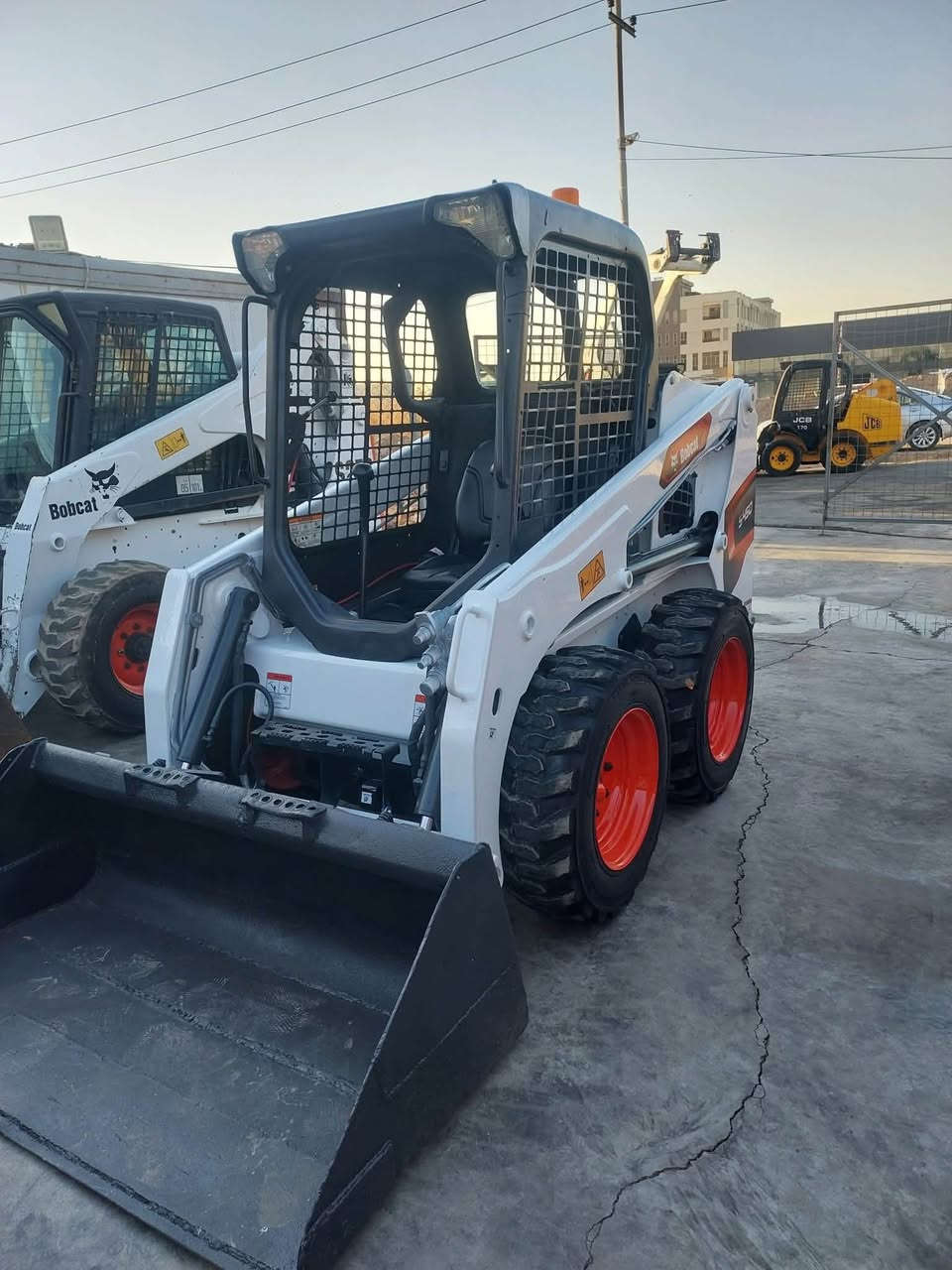 🚜🔥 بوبكات S450 للبيع – فرصة مميزة
✅ الموديل: 2014
✅ أصلي
✅ دخول جديد من أوروبا 🇪🇺
✅ حالة ممتازة
✅ الشفل مكفول
✅ جاهز للعمل مباشرة

💰 السعر: 195 ورقة فقط

📍 الموقع: أربيل – كردستان العراق

📲 واتساب: ***********

🔥 للجادين فقط، أهلاً وسهلاً بالجميع
