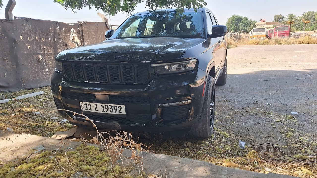 سلام عليكم 
جيب موديل ٢٠٢٤ فول مواصفات عده الجكات ولفورويل ووضعيات القياده 
 ٧راكب 
٦ سلندر 
تاخذ بانزين عادي بدون دوانز
شاشه اكبر حجم
فول تحكمات 
٤ قطع تبريد مركزي
ماشية ٧٠ ميل تقريبا ٨٠ كيلو
الكشنات الاماميه كهربائية 
كل الكشنات تدفئة 
ستيرن تدفئة 
كل الكشنات جلد 
كامره دوارة
فتحه 
مراية تحذيرية
اوتو ستوب
توقف ذاتي قبل الاصطدام 
تنبيه الخروج من المسار 
حادثه فقط دعاميه بدون ارباكات ولا شواصي ولا لغود ولا اي شي فقط دعاميه واضح بلصور 
بيه طخه زغيره كلش اباب السايق فقط
***********
بغداد الدورة
سعر ٢٨٥ وبيه مجال
