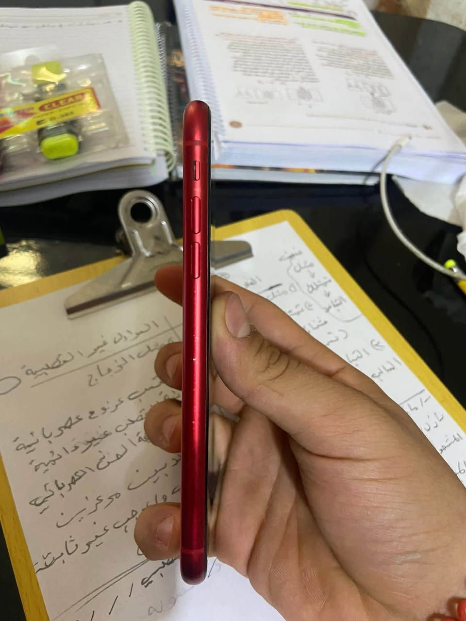 11 عادي ذاكره 256 
بطاريه 100
مبدل شاشه ثلاث خيارات فيس إيدي شغال 
مابي مشكله سعر 190 مكان الدوره بغداد
