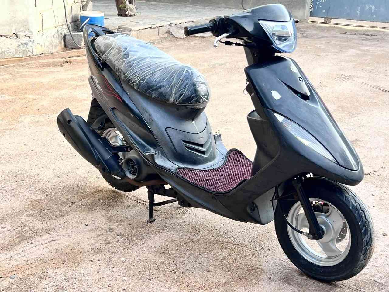 سلام عليكم دراجه ماكس عدله رمبه كفاله عامه ختم واحد ويه المحرك سعر 950 مكان البصره سفوان رقم ***********
