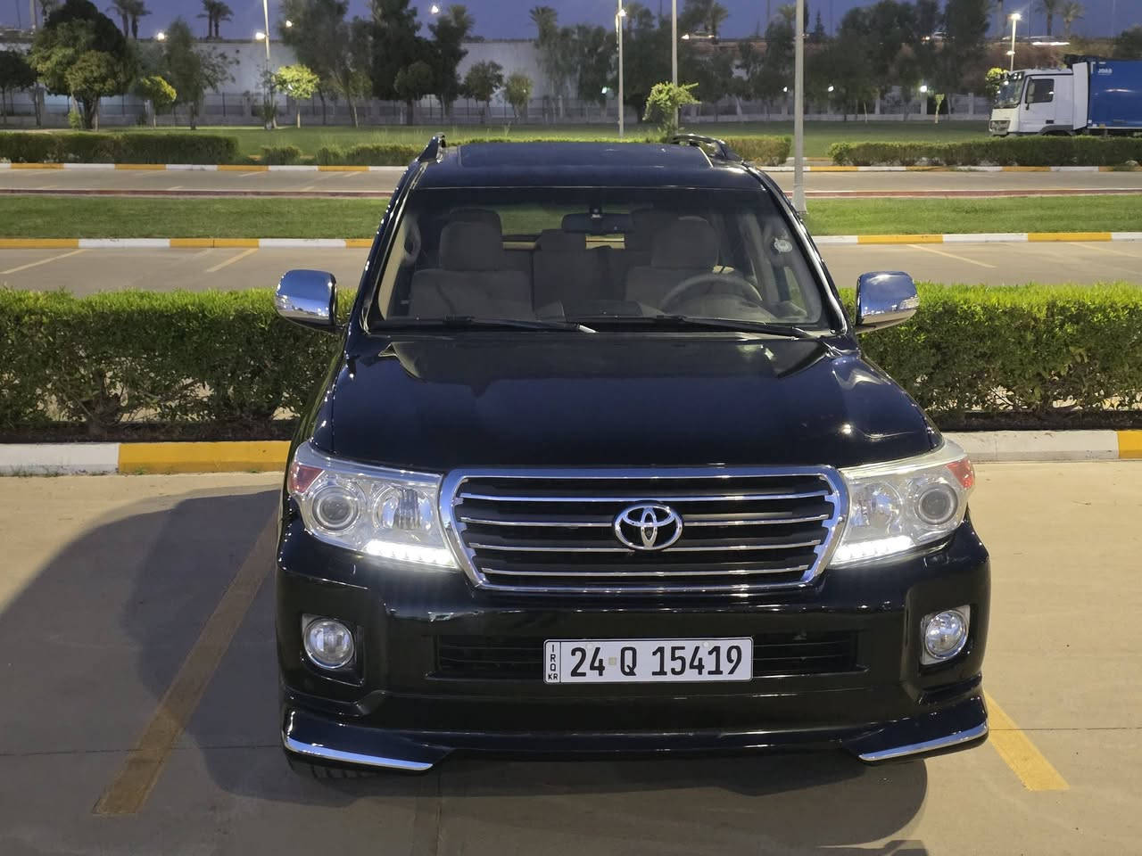 Toyota lancruser gxr 2013. 6v
شةريكة جيهانgxr
6V

برئمي دةرةجة يةك
سةيارةكة زؤر باك ماوةتةوة 
نمونةية لة جواني 
بةناو خؤمانةوةية 
گئر مةكينة كارةبايي ١ هةفتة بةشةرت
زؤر بئ كئشة و پاك ماوةتةوة
هةموو شتي تازةية 
سةنةوي هةزة ژينگة رئگاوبان هةمووي تازةية
سةلاجة 
شةغال 
بةسمة 
سلايد
دةرگا بةسمة
گوشن كارةبايي
حاسةي پئش و پشت 
8ايرباگ
ئاوئنة شةفت 
تةنها پةلةيةك بؤياغي هةية 
لة جاملغ ي دواوة 
رةسمي سؤنةرةكةيم داناوة 
نرخي306 و مجاليكي كةم
شوئن هةولئر
***********
