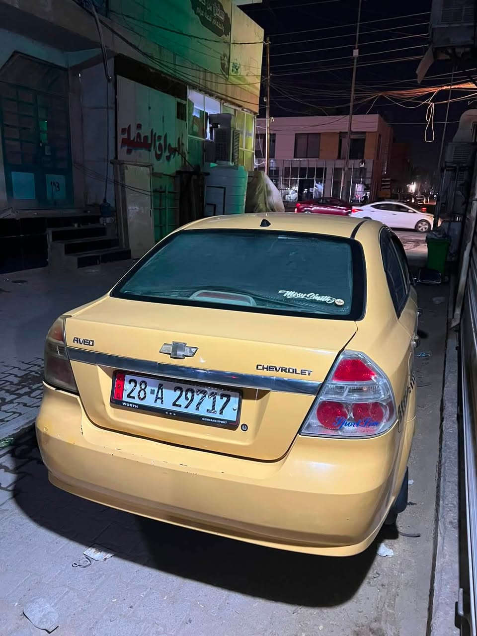 افيو 🚖 2010 وارد خليجي مصبوغه عام بدون ضربه قويه رقم نجف دولي گير ومكينه حلوات گير عادي مصفره هيئه سياره نضيفه متخسر عليها راعيها موجود اليريد مداور 
شراي اتصال
***********
 سعر ٤٢ وبيها مجال بسيط لشراي
