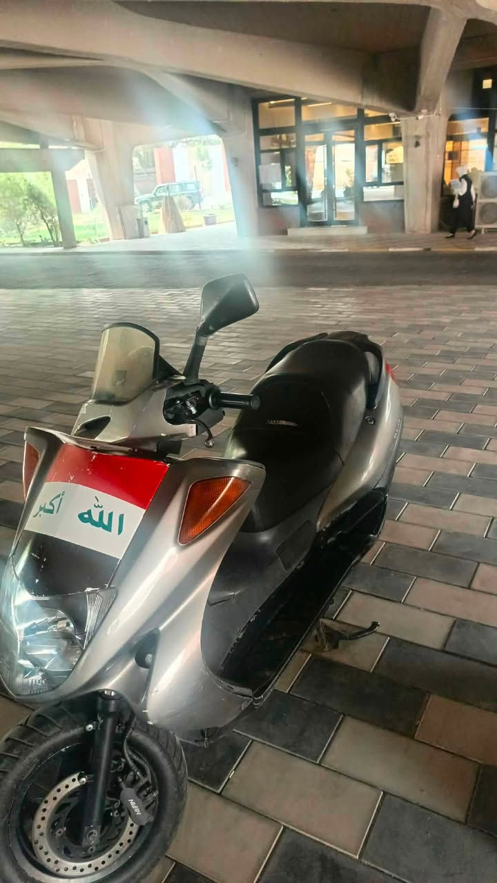 دراجه فور سايد  نضيفه وحلوه وعليه ادامه كلشي ما عوزهة بس عنبار مال بريك خلفي وتاير خلفي سعر550 وبي مجال قليل ***********
