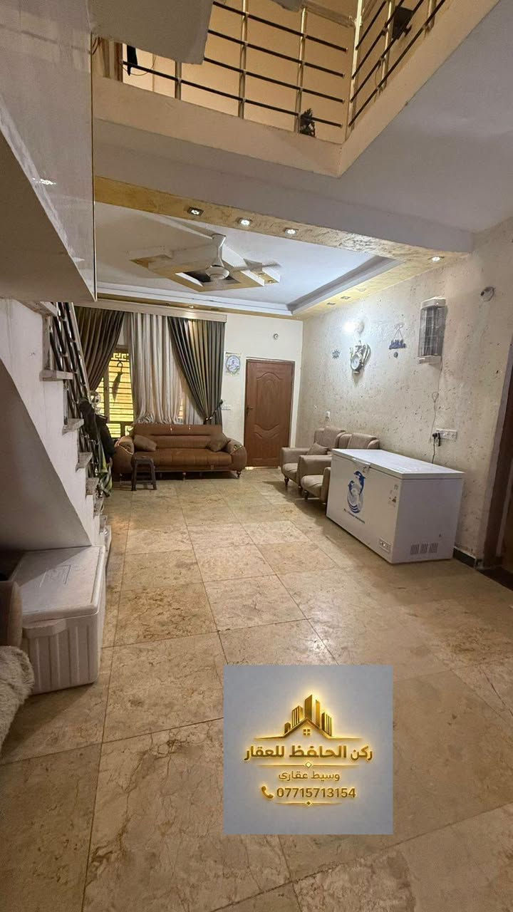 يالله. للبيع وبسعر مناسب  دار حديث مساحة ٢٠٠م بناء ٢٠٢٠ نظيف جدا طابقين يحتوي على صالة ومطبخ وخدمات عدد ٢ وغرف نوم عدد ٤ مع كراج وحديقة يقع في بغداد حي الشباب قرب سوق اميمة التجاري للاستفسار عن السعر الاتصال حصرا على الارقام التالية       ***********. واتس و ***********.                                        مكتب. ركن الحافظ للعقار. بغداد حي الشباب
