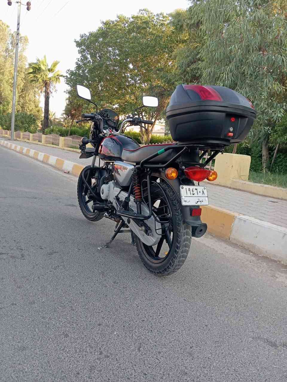 سلام بيع سريع بوكسر موديل 21فحل مرقم ديالى ب سمي شرط تحويل ثاني يوم بعدها بالجيس خرسه جيب فيتر وياك وتعالى افحص اخو الصفر شكد متصور نضيفه مال بيت كهربائيات كله شغال كيلو متر رون سرعة مال بانزين ابره مابيها نقص الله شاهد سعرها  مليونين و100الف شراي يتصل مكاني ديالى سعديه الجبل بحيرة حمرين 
***********
