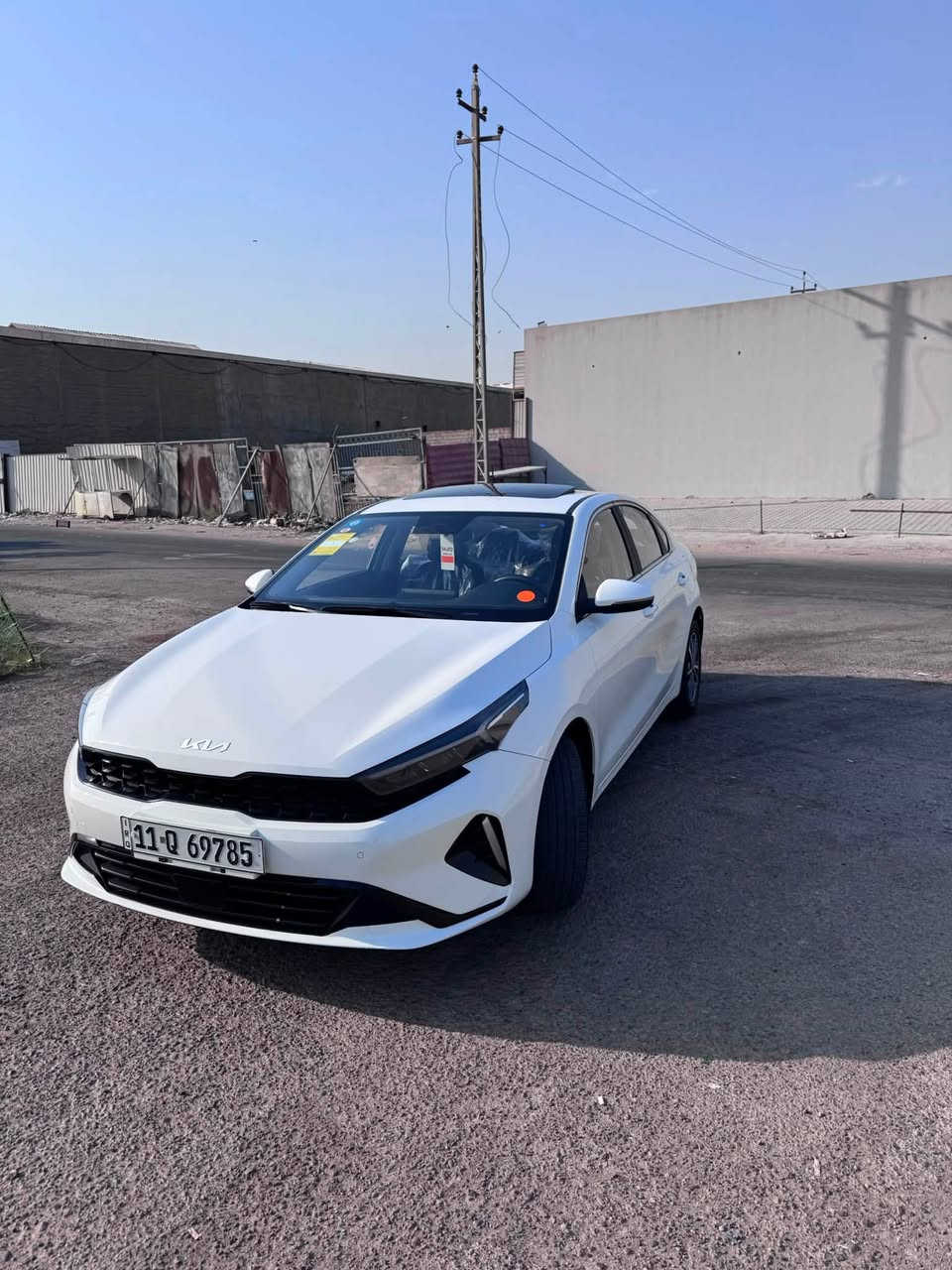 السلام عليكم
للبيع K3 
موديل 2024
رقم بغداد بأسمي
هزه وسنويه كلها جديده
كفاله عاامه السياره
عداد المشي 11,000km
فول مواصفات
 فتحه
بصمه
جلد
سايد بريك بصمه
رادار امامي
تحكم ستيرن جهتين
جنطه ذكيه 
حساس امامي خلفي 
مكان السياره بغداد السيديه
السعر 141$$ ( بيها مجال ان شاء الله ) 
للتواصل ***********
