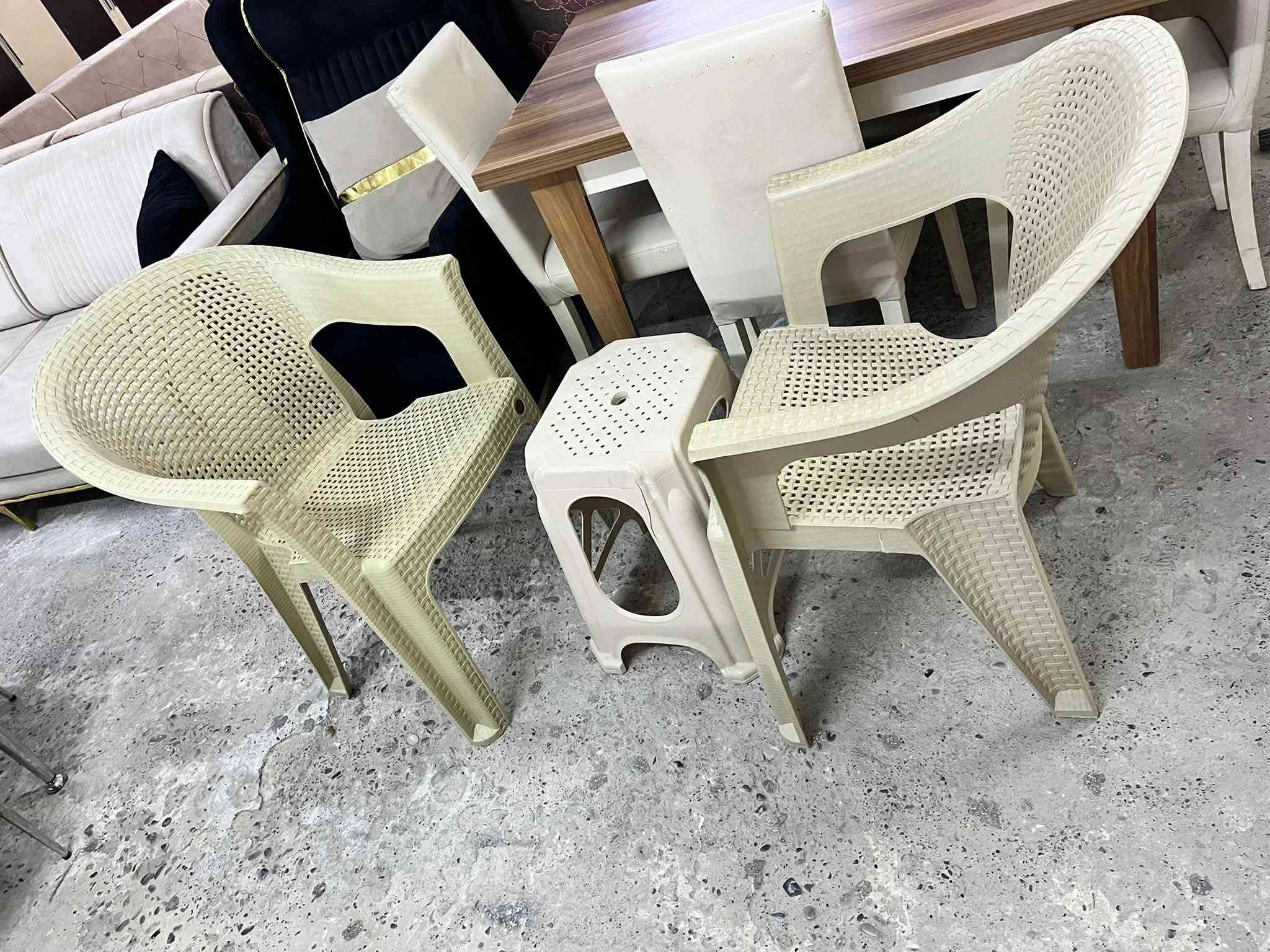 اثاث منزلي • مستعمل وجديد • توصيل