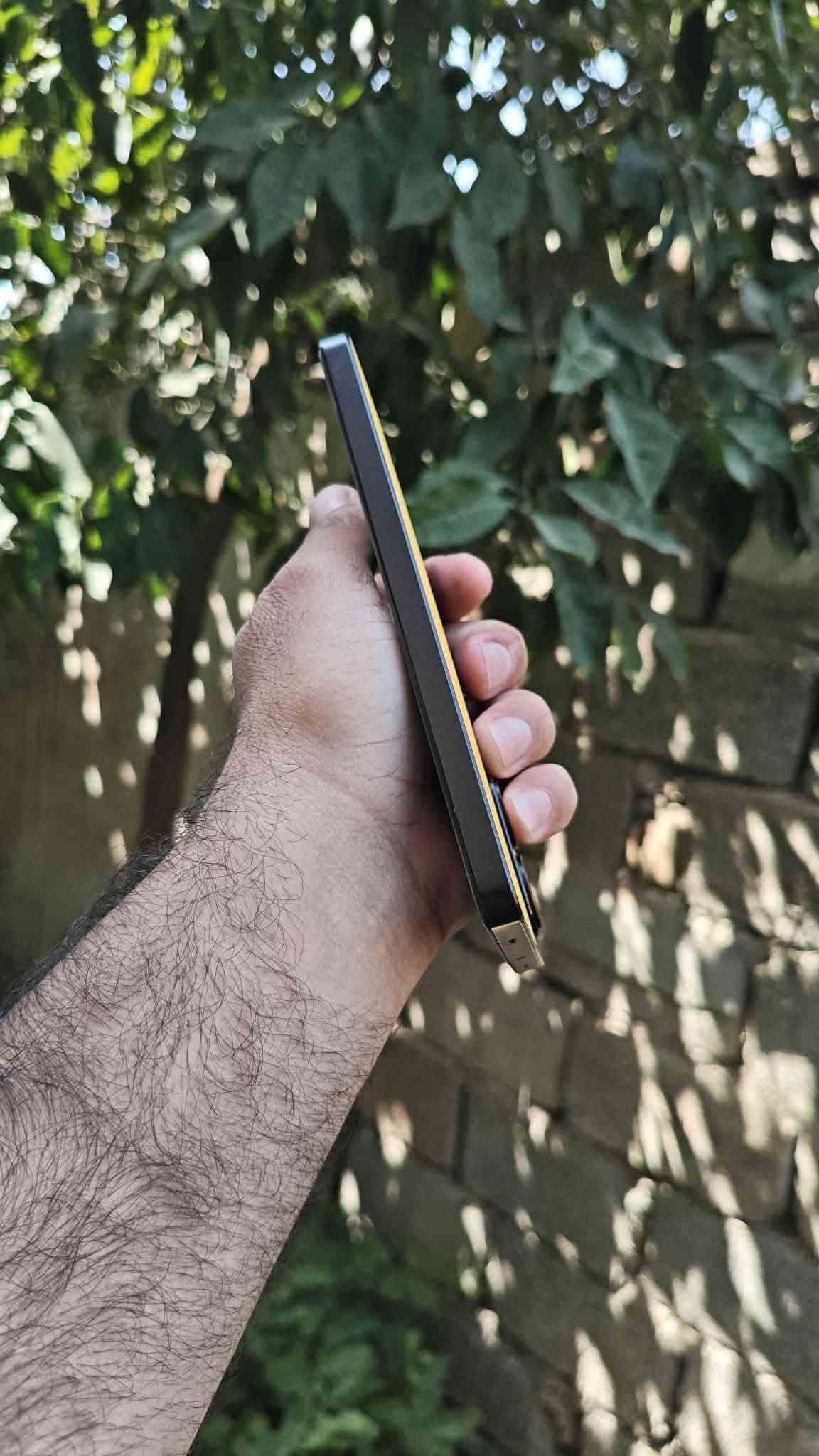 السلام عليكم POCO X7 PRO ذاكرة 256 جهاز بحالة نضافة 100% ملحقاته كامله ويا كارتونه وشاحنه وكفر كل المحلقات بالكامل بطارية 97 للبيع بسعر 375 للأتصال *********** مكاني كربلاء ويوجد توصيل
