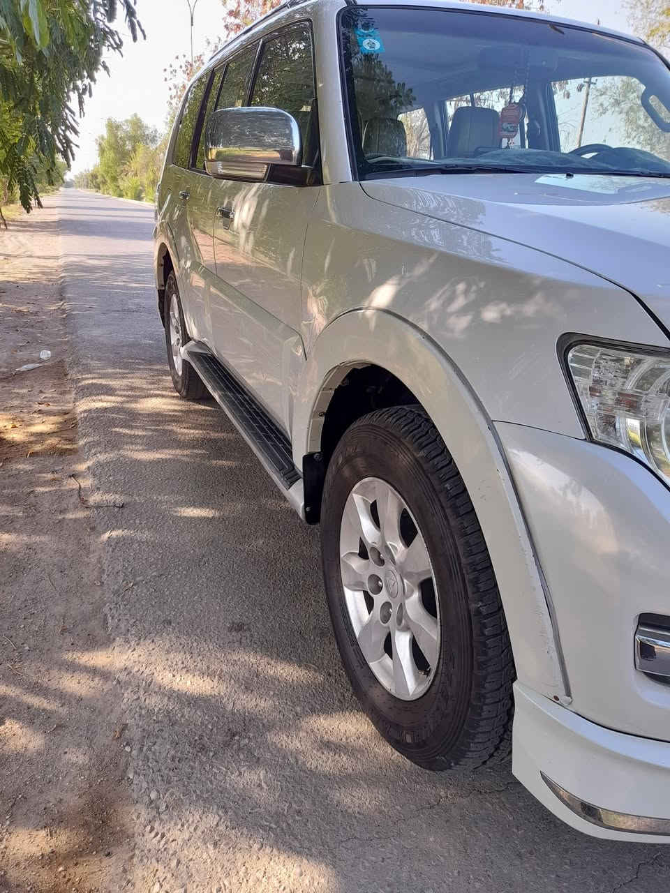 باجيرو ٢٠١٤ • ٧ راكب • رقم بغداد