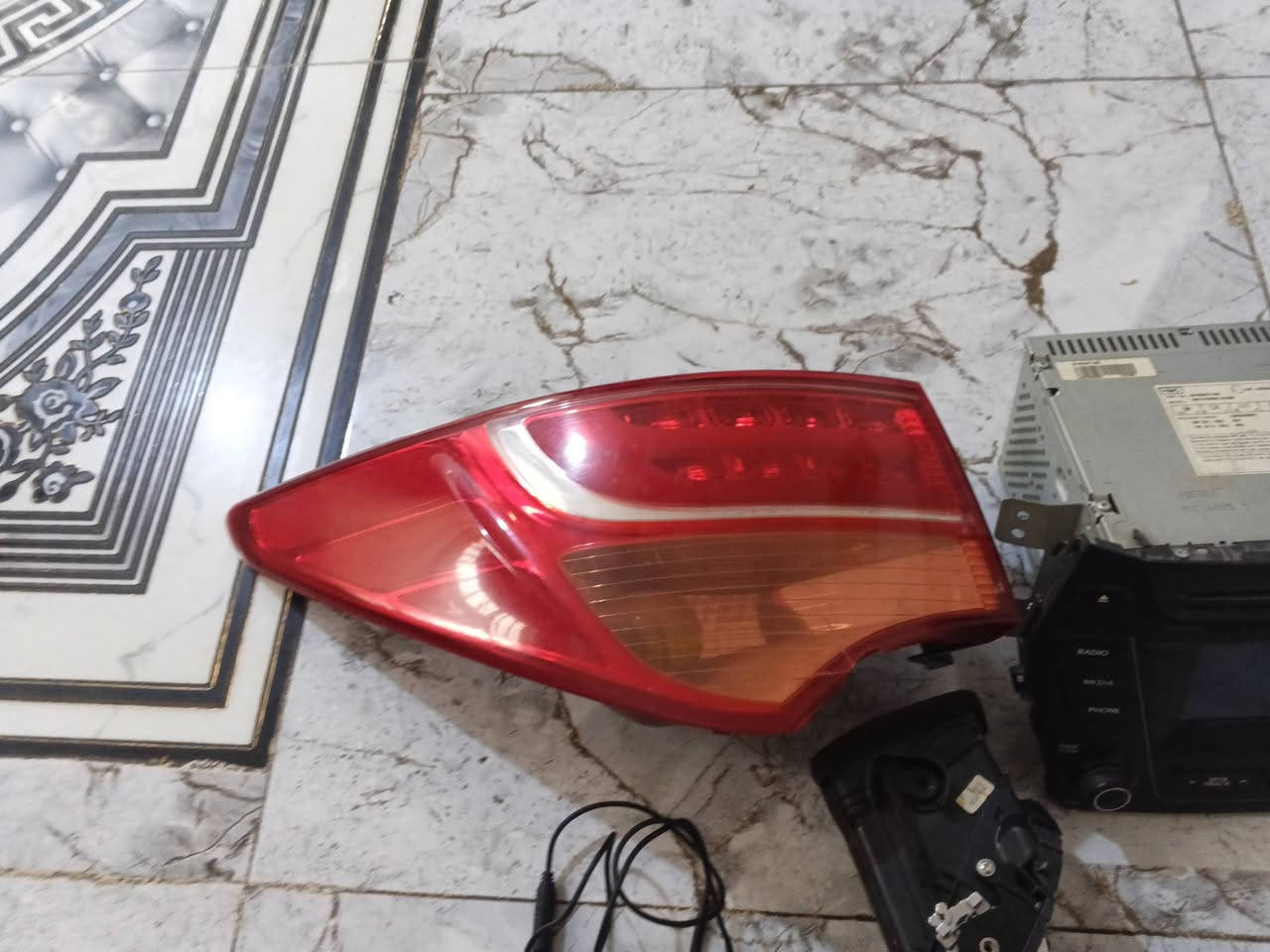 غراض سيارة • قطع غيار