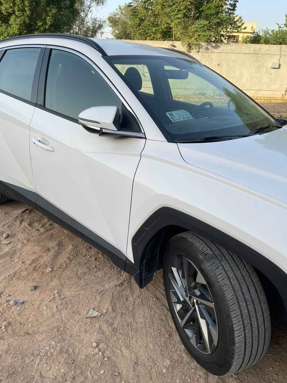 توسان 2023 خليجي
99‏998 km

 رقم اربيل 

اوتو هولد 

بصمة وتشغيل عن بعد 

داخل اسود 

مري شفط وترحيب 

كشنات كهرباء 

حساسات امامي خلفي 

شاحن واير ليس 

بردات خلفية 

السونار مرفق في الصور 

مكان السيارة بغداد السعر 190 

***********

نص مكتوب في الصور:
- مركز SRT لفحص السيارات بالسونر
- خدوش صبغ تبديل بارد
- ملاحظه: نخلي كامل مسؤوليتنا بعد الفحص وتسليم التقرير الى الزبون
- الاسم معرض الاتكال نوع السياره توسان
- التاريخ 2026/8/26 رقم السياره 22 H71609
- رقم الشاصي كما في التقرير
- الجانب الايسر: بارد+رصعات+خدوش
- الجانب الايمن: بارد+رصعات+خدوش+الجاملغ مفتوح
- الجانب الخلفي: رصعات
- الجانب العلوي :رصعات
- ملاحظة:- لم يتم فحص البلاستك
- الجانب الامامي :رصعات+خدوش
- مركز SRT لفحص السيارات
- ابو حسن ***********
- العنوان زيونه تقاطع ملعب الشعب الشارع الخدمي خلف معارض باركود