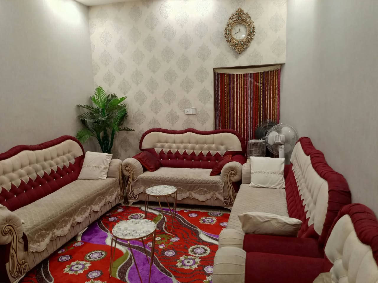 بيت زراعي • ١٢٠م • شارع المطار