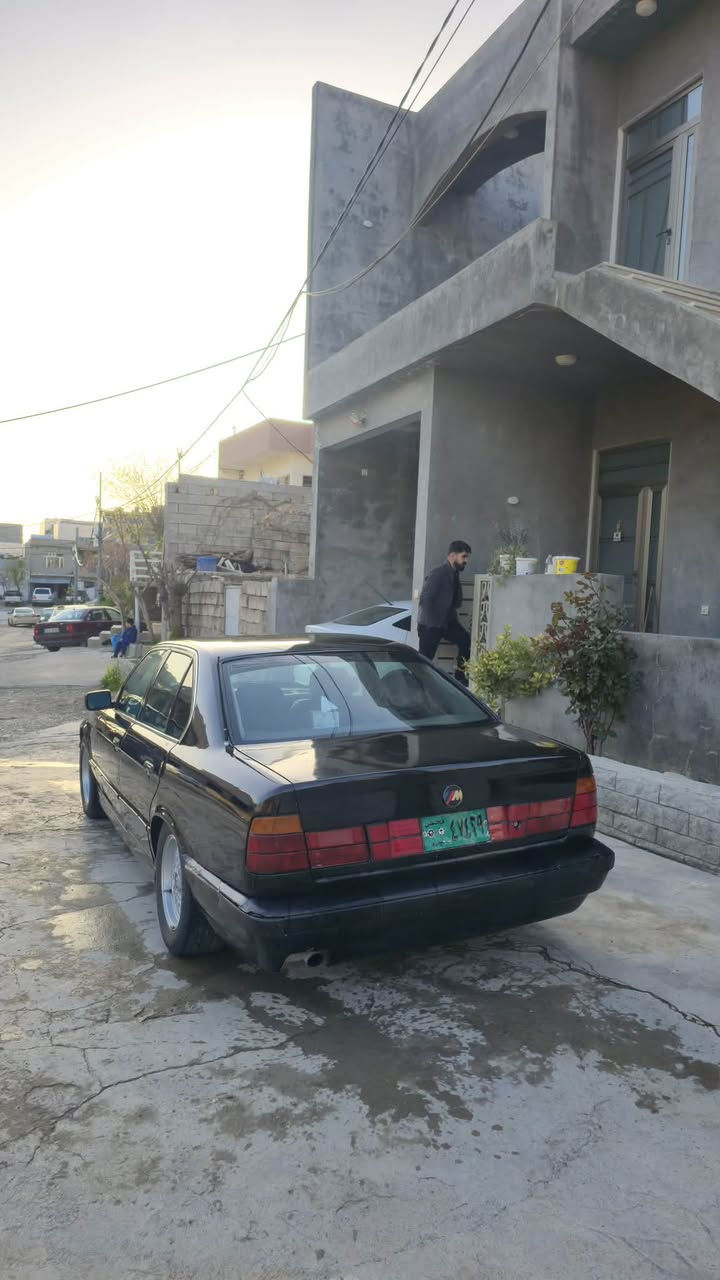 Bmw520عادی

بۆ فرۆشتن  
گێڕو مەکینەی بەشەرت 
مۆدێل:1991
سەیارەکە  هەیکلەی زۆر جوان و پاک ماوەتەوە
ئاڕم پلاستیک هەولێر  بەشەرتی هەموو شتێک
تەبرید سارد و گەرم مەزبووتە  🥶
دوو جام کارەبا 
شوێنی:سلێمانی 
سعر:٣٤گەڵا و معامەلە  
ژمارە موبایل و واتس ئەپ:***********
