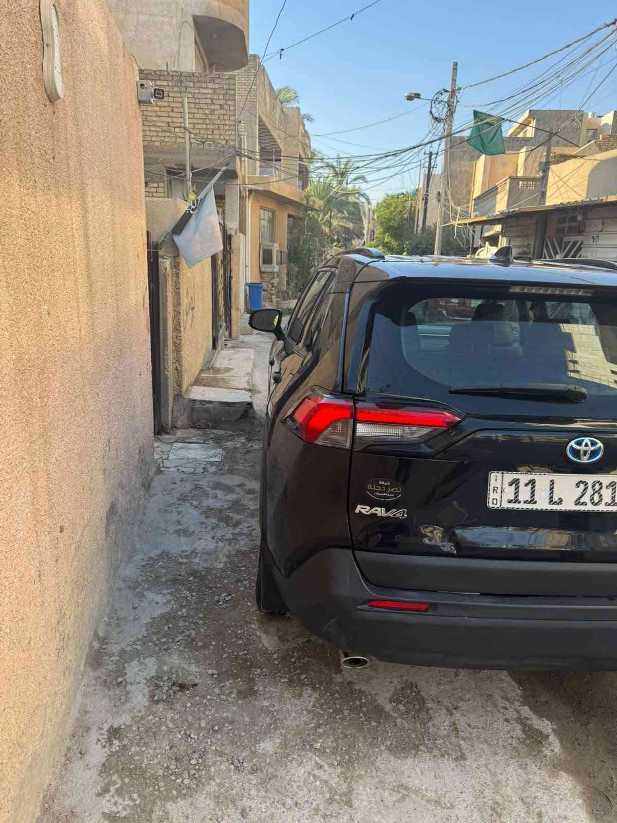 للبيع تويوتا رافور هايبرد 2023
TOYOTA RAV4 XSE Hybrid 
السعر ١٩٠
✅️ موديل 2023
✅ وارد أمريكي
✅ أعلى فئة XSE مواصفات 1/1
✅️ ممشى 25 ميل
المواصفات
▪️الون اسود ميتنايك
▪️ محرك 4 سلندر سعة 2.5 لتر هايبرد 
▪️بقوة إجمالية 219 حصان.
▪️ نظام دفع رباعي إلكتروني AWD.
▪️ ويل قياس 18 
▪️ إضاءة LED أمامية وخلفية كاملة.
▪️ مصابيح نهارية LED.
▪️ شبك أمامي وتصميم رياضي خاص بفئة XSE.
▪️ مقاعد جلد SofTex رياضية 
▪️ مقاعد أمامية مبردة ومدفأة.
▪️ مقاعد امامية كهربائية.
▪️خاصية الميمري لحفظ الوضعية.
▪️  فتحه سقف
▪️ دخول ذكي لجميع الأبواب.
▪️ عدادات رقمية حديثة.
▪️ كاميرا خلفية عالية الدقة.
▪️ باب خلفي كهربائي.
▪️ مثبت سرعة راداري ذكي.
▪️ نظام المحافظة على المسار.
▪️ نظام التحذير من التصادم الأمامي مع الكبح التلقائي.
▪️ مراقبة النقطة العمياء.

السيارة حادثها جاملغ وبنيد وشويه من الباب صبغ موضح بالمنشور  تعديل وصبغ بدون تبديل 

للتفاصيل اكثر اتصل 

رقم  : ***********
