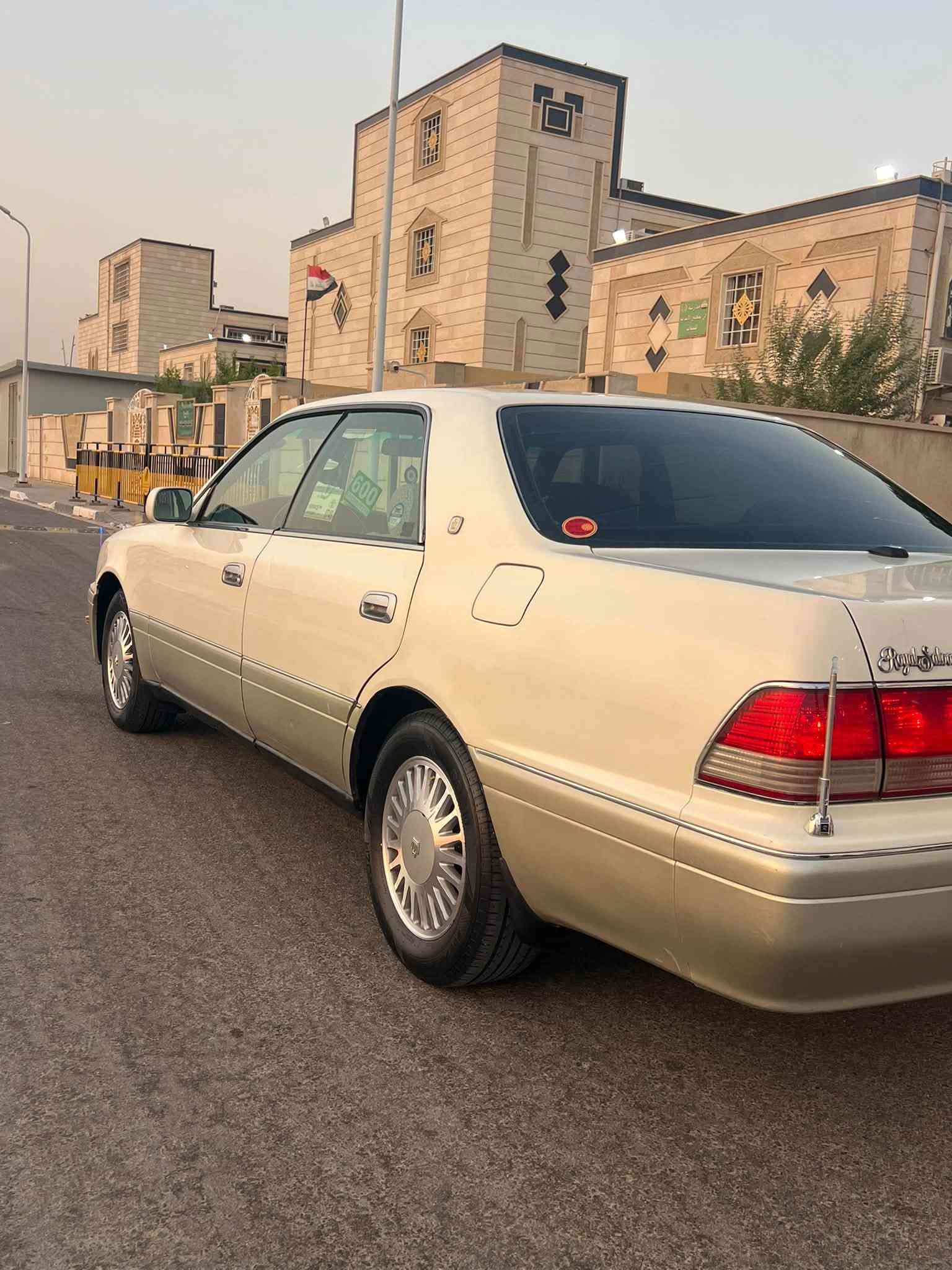 سلام عليكم رأس الثور 1997 كفاله كص ونقل الجثه والعيب الشرعي والضربه القويه مكينه وكير كفاله تبريد ثلج حداده جديده طخم تاير كهربائيات رقم بصره مشروع وطني تحويل ثاني يوم سنويه جديده 
السعر 99وبيه مجال للطيبن 
كرستال اصل شاصي 55 
العنوان البصره 
الرقم الهاتف ***********
