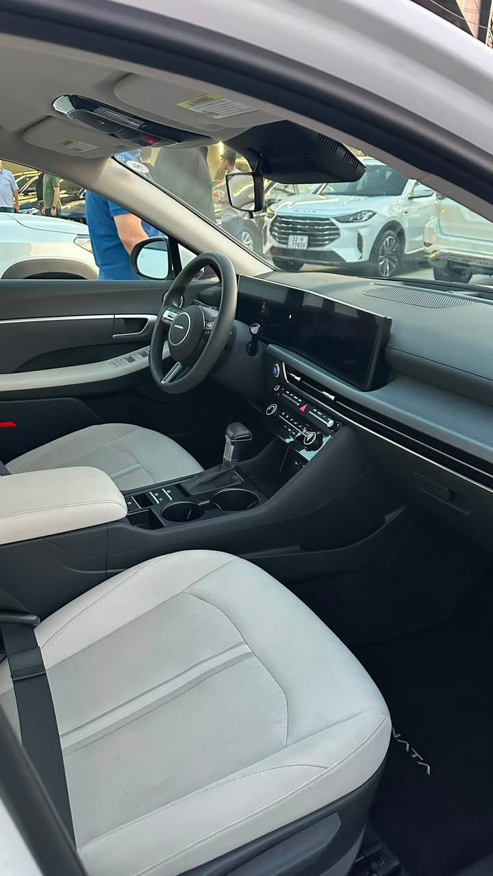 موديل
٢٠٢٥
ماشي١٢ الف
بدون صبغ بودون دواخل فقط شبر بارد
تحويل مباشر ثاني يوم
مكاني سليمانيه 
***********
