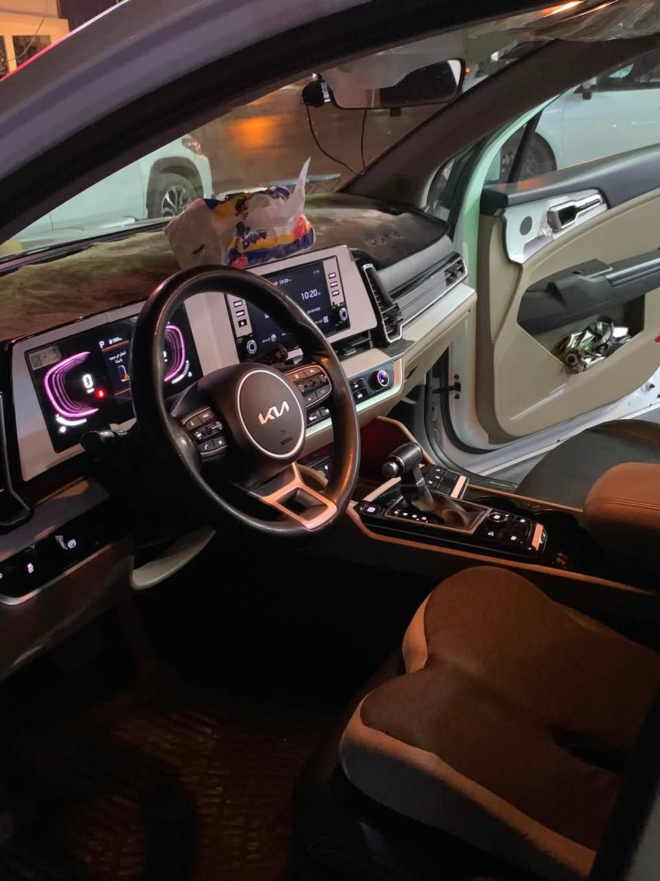 سلام عليكم سبورتج موديل 2023السياره ماشي 29الف السياره جديده كلش نص فول المعرفو السياره مكانه بغداد حي العلام السعر32مليون الرقم ***********                       ***********.                                      السياره لا جك ولا سبير نازلات وسوناره موضح بل صور
