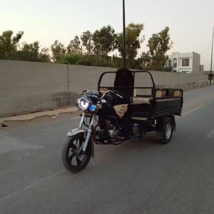 سلام عليكم ستوت مال رزق نضيفه  سعر 800بيه مجال عنوان كركوك حي عسكري رقم ***********
