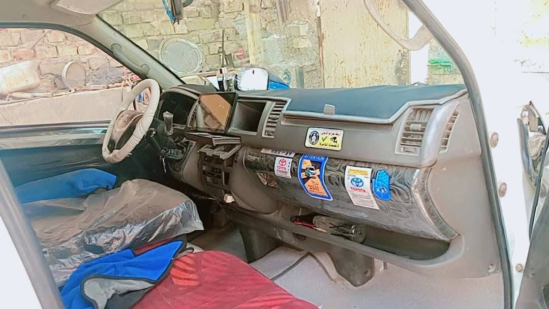 هايكر موديل ٢٠١٥ للبيع نظيفه اودوشمه جديده مكينه وكير منتا جدا تبريد فول رقم بغداد؛؛ انكليزي جديد اسمي  رقم الهاتف *********** سعر السياره ١٣٠ ورقه
