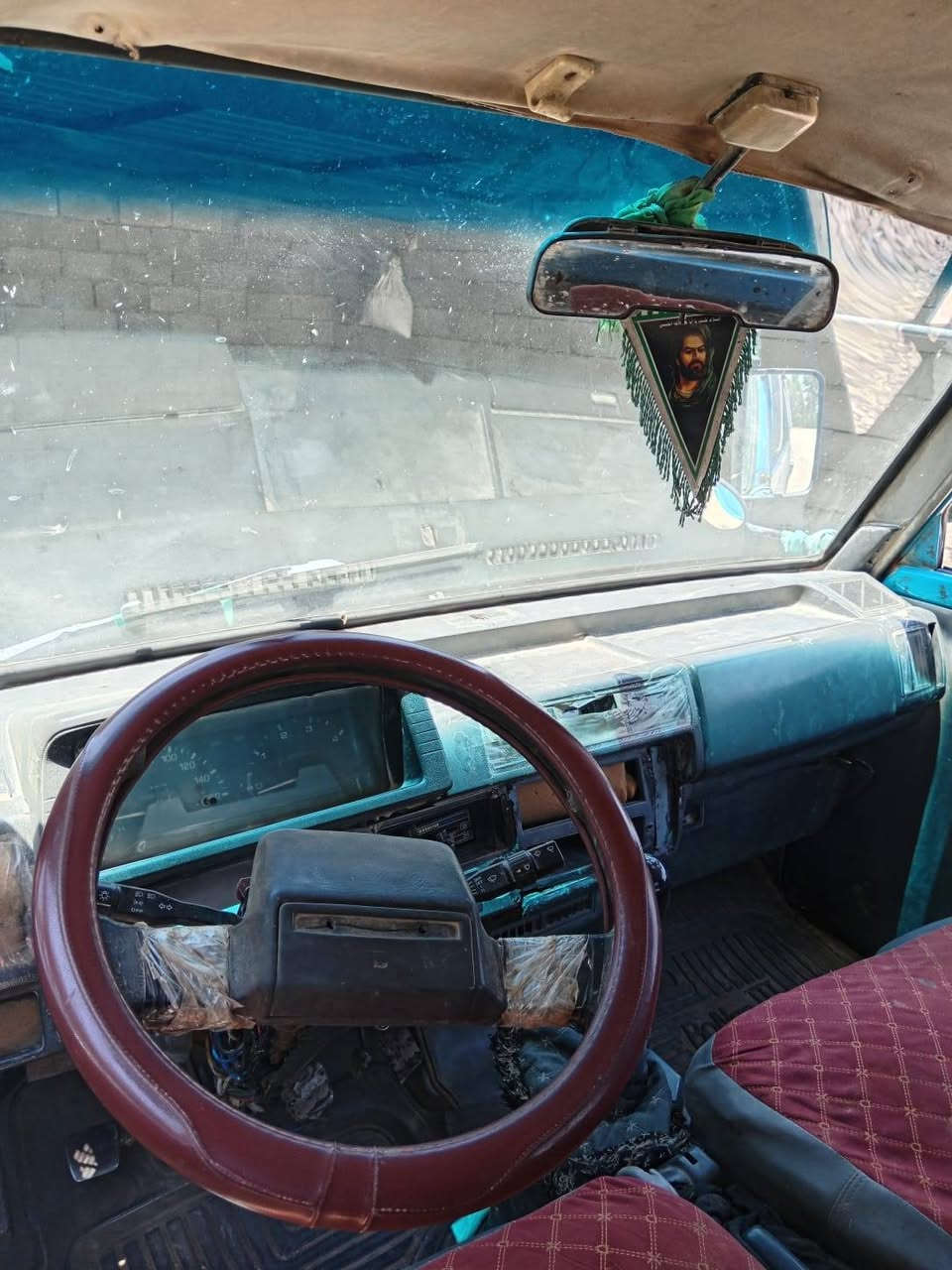 كيا ٩٣ رقم بغداد مجدده وجاهزه من كلشي لاستفسار أكثر ***********
