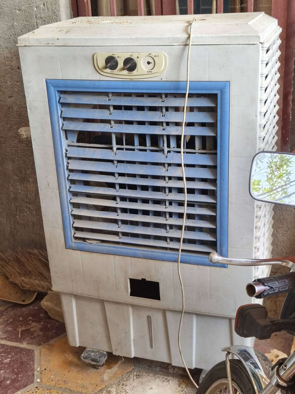 السلام عليكم 
غراض مال بيت للبيع 

طباخ سعر وأخذ الاستفسار ***********
