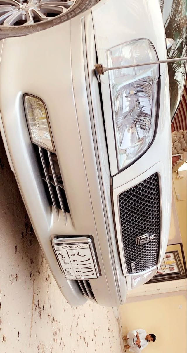 ملكة جنون للبيع اربع دكم سيارة فول مواصفات ما عدا الفتحة اصل كرستال ثلاجة بردة خلفية تحكم ستيرن محرك D4 الجبير كشنات كهربائية السيارة بأسمي تحويل ثاني يوم *********** مكاني ابي الخصيب. البصرة, العراق
