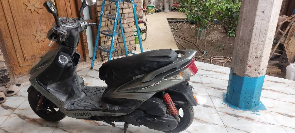 دراجه سكنز فحل كابريتر رمبه وكفاله ماشيه9000 جديده برغي مامفتوح
***********
