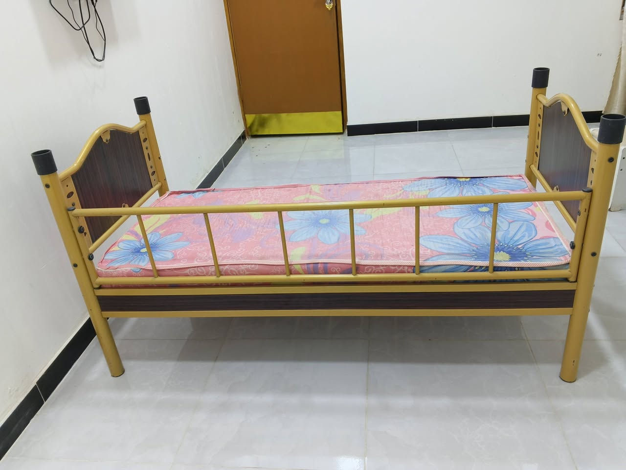 السلام عليكم جربايه للبيع وياه دوشك  60وبيه مجال ***********
