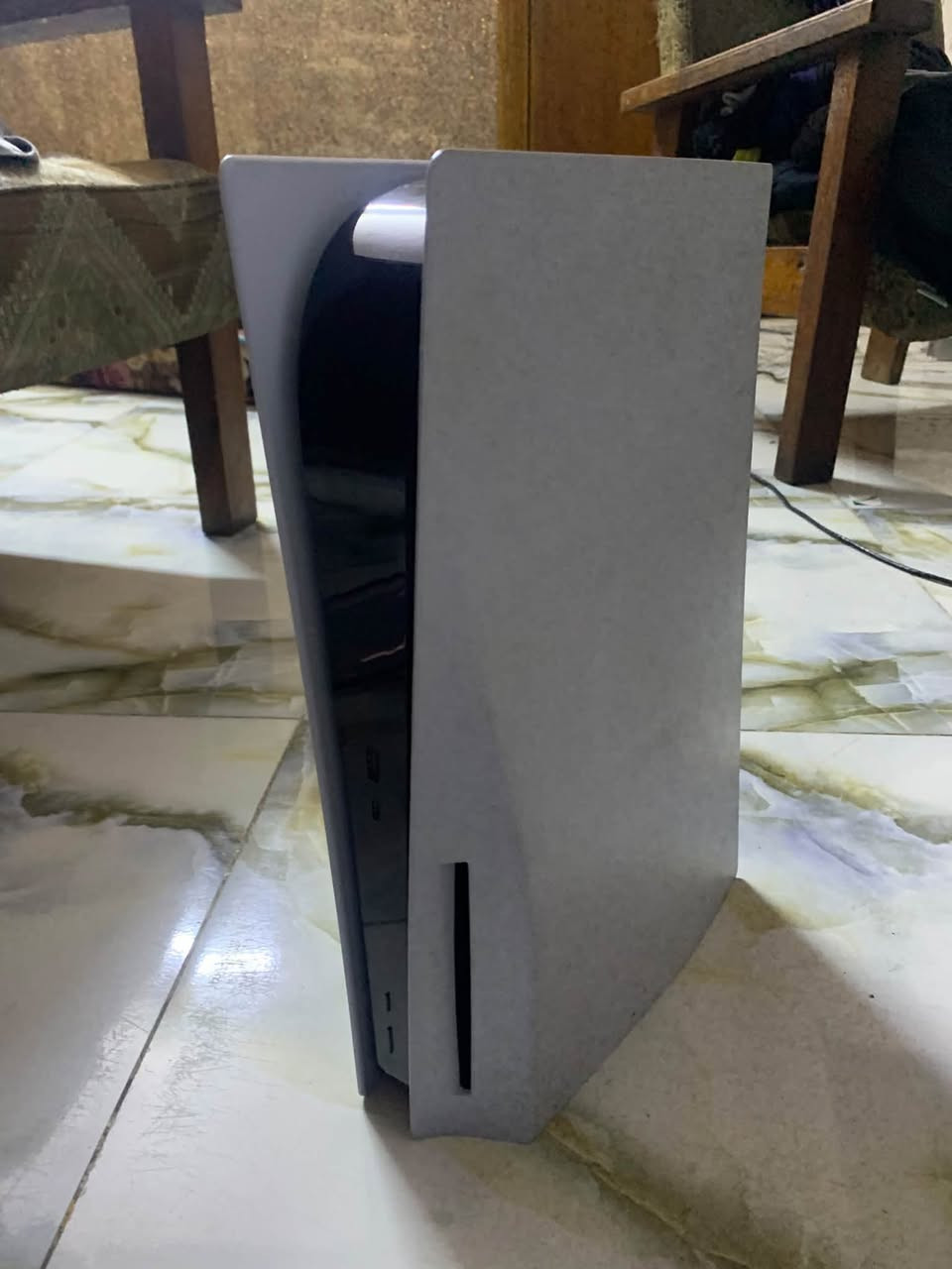 Ps5
اوروبي وارد هولندا ما داخل صيانه ويا ٢ يدات اصلي وشاحن يدات ولعبه GOW ragnarok نضافه فول ما مفتوح حتى تنضيف وبي حساب بي ذني الالعاب للتواصل ***********
