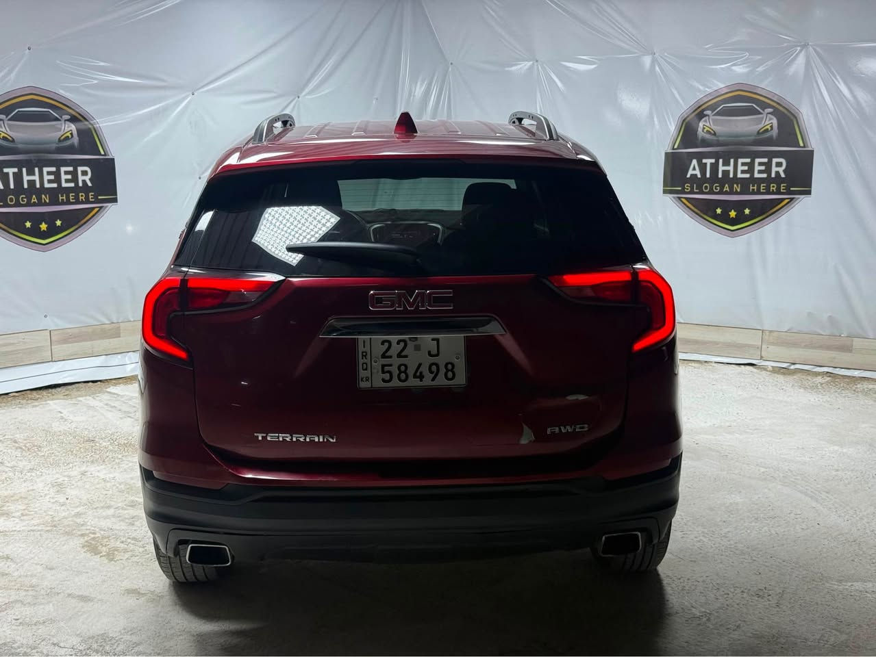 .

🚘 للبيع GMC Terrain SLE 2018

GMC Terrain SLE | 2018 | 2.0 Turbo | AWD

🔹 الموديل: 2018
🔹 الفئة: SLE
🔹 المحرك: 2.0 Turbo
🔹 القير: أوتوماتيك 10 سرعات
🔹 الدفع: AWD دفع رباعي
🔹 الوارد: أمريكي 🇺🇸
🔹 اللون: عنابي
🔹 الحالة: السيارة حاليًا نظيفة ومرتبة وجاهزة للاستخدام

🛠️ تاريخ الضرر

* 3 قطع ضرر في أمريكا
* بعد دخول العراق صار ضررين بسيطين 
* السيارة مصلحة وجاهزة للاستخدام والمعاينة متاحة

✨ المواصفات

* محرك 2.0 Turbo
* AWD
* جير أوتوماتيك 10 سرعات
* شاشة ونظام ترفيه
* تحكم بالمقود
* Roof Rails
* كاميرا خلفية
* حساسات
* إضاءة LED
* تشغيل عن بُعد
* مقاعد واسعة ومريحة
* عادم مزدوج

📍 الموقع: بغداد

📞 للاستفسار واتساب او اتصال : [ *********** بغداد, العراق
