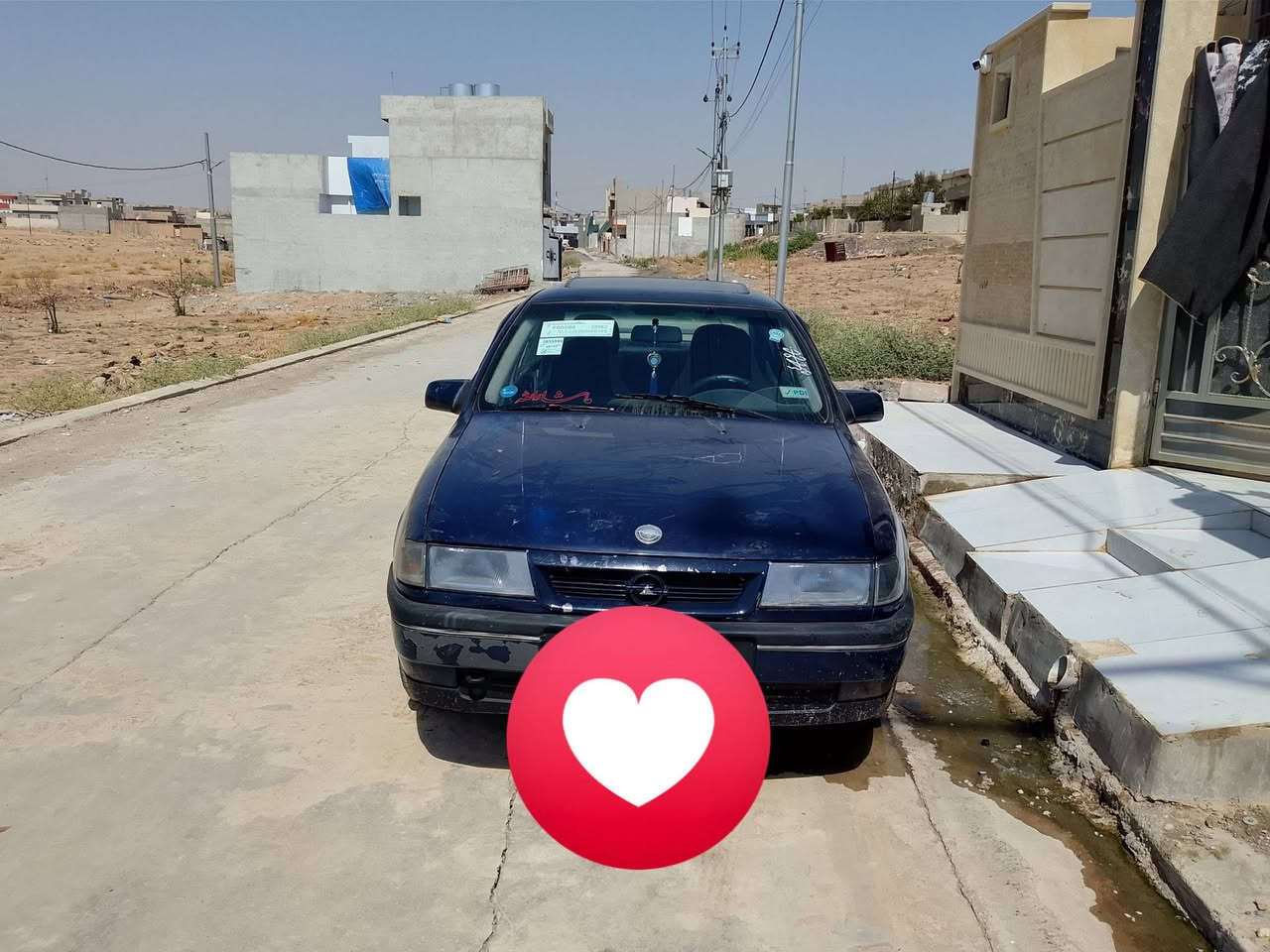 سيارة أوبل فكترا حجم 16 الموديل 1991رقم نينوى ألماني سنوية خضرة شرط التحويل الاطارات جديدة البطارية جديدة الكهربائيات شغالة .السعر 30$ و بيها مجال اي استفسار الاتصال على الرقم ***********
