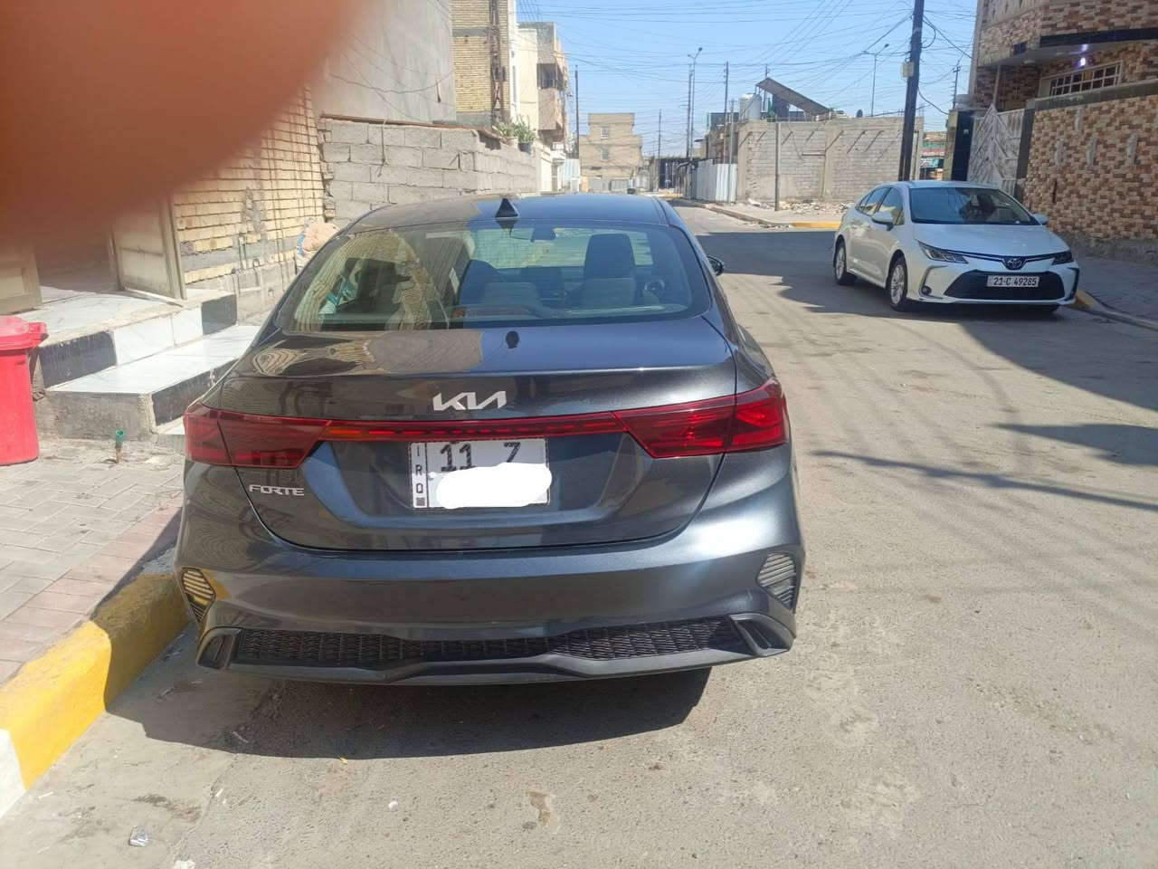 السلام عليكم
فورتي 2023 واردي امريكي رقم بغداد حره 
تلاثه قطع صبغ بدون ايبراك كير مكينه مكفول ماشيه 39 الف مكانها بغداد
واتساب ***********
