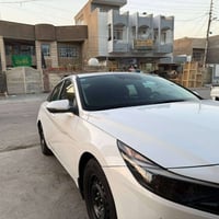 النترا هايبرد ٢٣   أبيض فول فول مزوعه  بدون ايرباك ماشيه ٣٣ ميل   مكان...