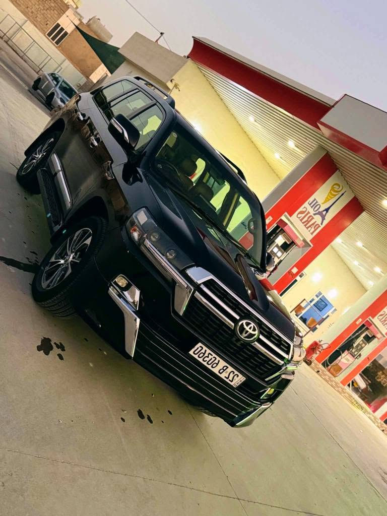 لاندكروز 2014 بريم GXR
محدثه 2021 داخل وخارج
🛑تحديث شركة لاندكروز بلادي اصولي 
السياره احله من الصور بالحقيقه 
فول مواصفات 1/1 
1- فتحة 
2- بصمة 
3- محرك وكير كفالة 
4- حساس خلفي 
5- ثلاجة
6- كراسي كهرباء 
7- تشغيل عن بعد 
10-  ايرباك 
11-دفع رباعي 
12ـ تخم تاير جديد صالي اسبوع من شاده
12- مري قلاب شفط 
محرك 6 سلندر 4000
ملاحظة / السياره كفاله عامه من اي حادث 
قطعتين صبخ بدون دواخل 
جديدة بمعنى الكلمه شرط تراي زيرو  تخم تاير حدادية تبريد جاهزة من كلشي مابيها اي نقص 
🛑بأسمي شخصياً  تحويل مباشر  هزه جديده
⛽ كوبون بنزين بيها 
💥السعر 267 وبيها مجال قليل 
رقم صاحب سيارة 
 *********** 
*********** كركوك, العراق
