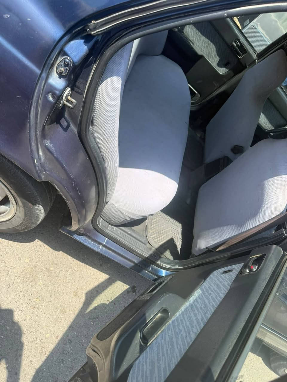 إلنترا دمعه للبيع موديل 93 بغداد لل 29 مكفول من الضربه
تحويل ثاني يوم وشرط التحويل
مكينه مكفوله كير عادي جديد شاده + منظومه بريك نفض مشتغلها جديد
ضفيره وعقل واربعه بوب وباتري وزوج مازدات ودعاميات جديد شادهن كهربائيات كلها شغاله 
تبريد ويه الاسويج يشتغل ثلج
قطره خياس ماكو

***********
