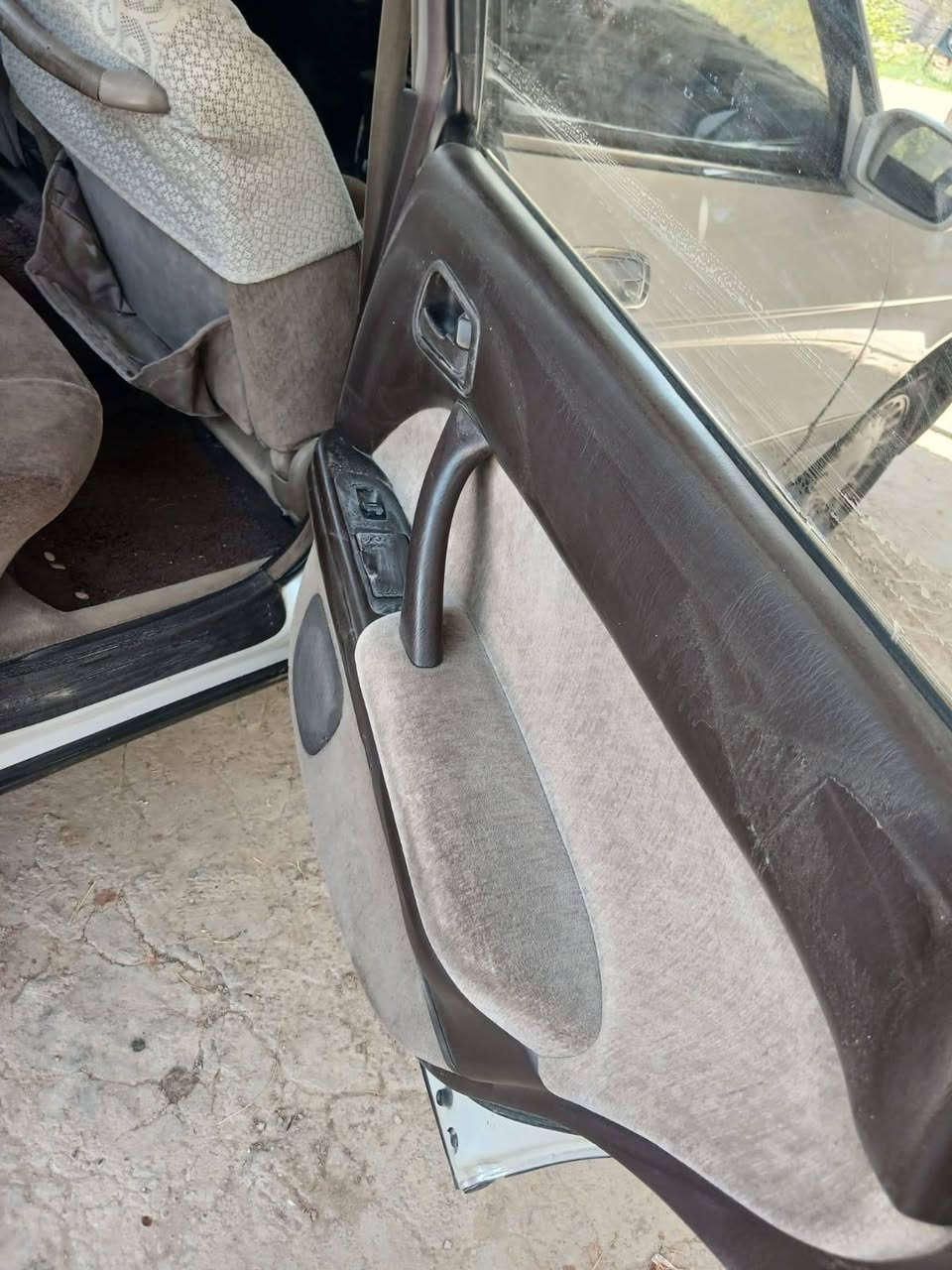 السلام عليكم مكلف بالنشر اتصال فقط كراون بطه كفاله عامه من كل شي حتى من الصبغ جديده وجاهزه من كل شي  رقم صاحبها ‏‪***********‬‏ ابو مقتدى
