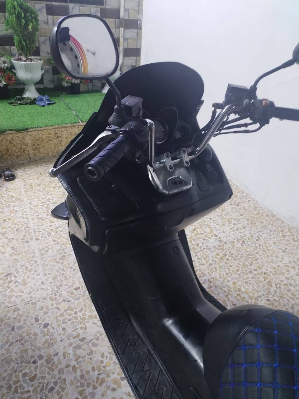 للبيع فورزه صفر ستا سعر 500 قفل  الرقم ***********
