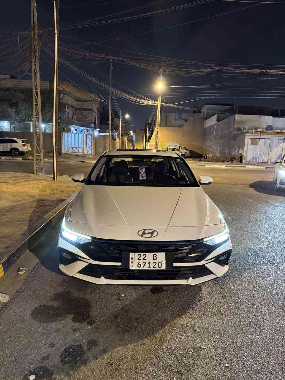 الانتره موديل 2024 سياره فول موصفات بصمه فتحه حساسات. خلفي امامي ويل كروم سياره كفاله فقط طخات. شوف العين تبريد خلفي حداد تخم تاير ماشيه 35 الف بسم شركه 
العنوان البصره السعر 127 مجال قليل بيع مستعجل 
*********** البصرة, العراق
