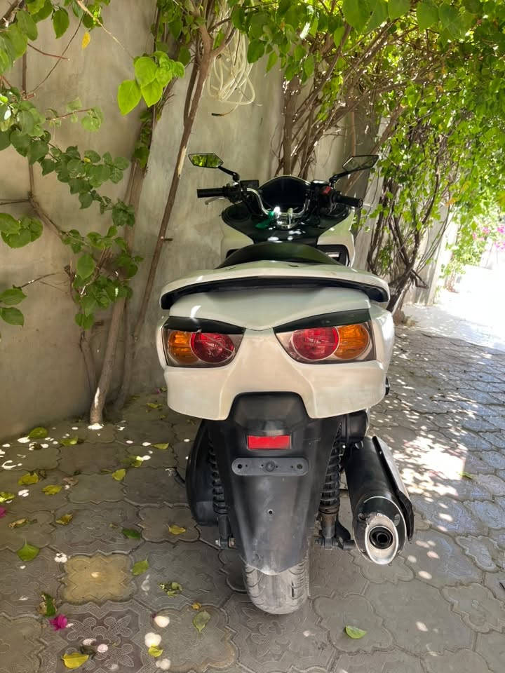 فورزه صفر 10 الدراجه مكفوله الدراجه مال جناي السعر 1400وبيه مجال مامتواجد على الفيس رقمي ‭***********‬
