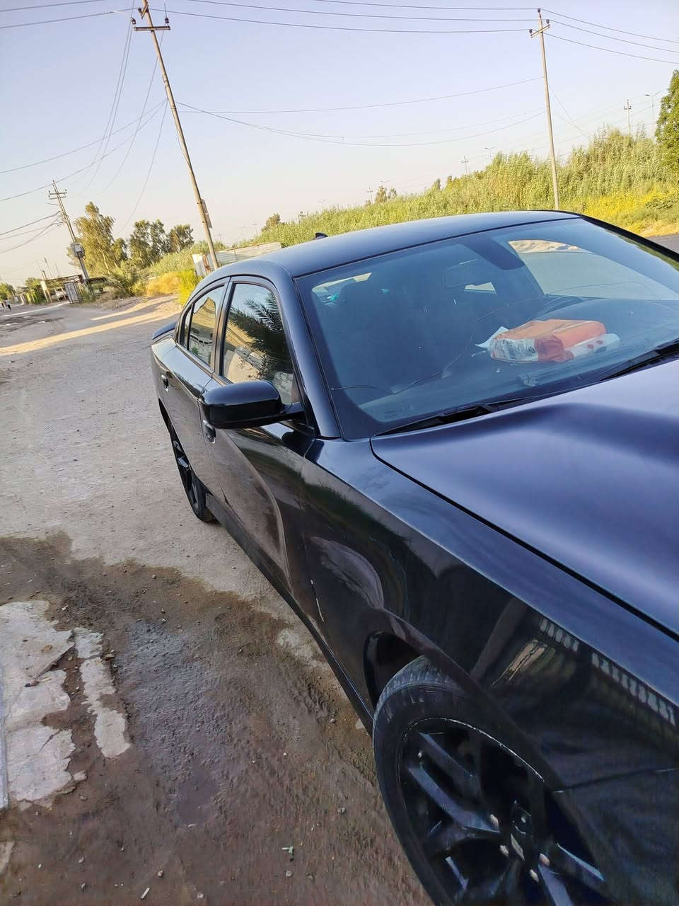 جارجر موديل ٢٠٢٢ جي تي سته سلندر
بيها منضومه غاز جديده للبيع او مراوس حسب القناعه
ضرها جاملق  مبدل وحافه الباب
***********
