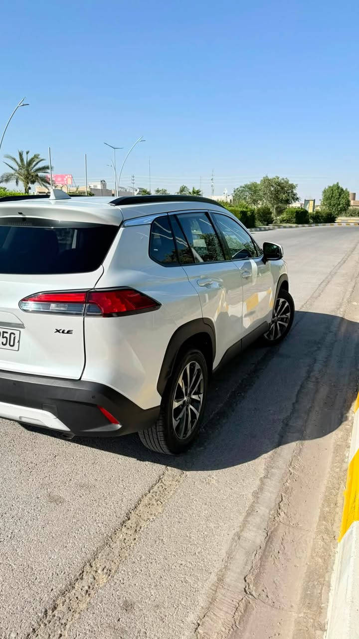 للبيع تويوتا كورولا كروس XLE موديل 2022
وارد امريكي : بجم كبس 

🔹 الموديل: Toyota Corolla Cross XLE
🔹 السنة: 2022
🔹 المحرك: 2.0 لتر 4 سلندر
🔹 القير: CVT أوتوماتيك
🔹 الدفع: [أمامي]
🔹 الجنط: 18 إنچ ألمنيوم
🔹 عدد الركاب: 5 أشخاص
🔹 المقاعد: جلد اسود بلاد
🔹 كرسي السائق: كهربائي 10 وضعيات + دعم قطني
🔹 تدفئة المقاعد الأمامية
🔹 مكيف أوتوماتيك ثنائي المناطق
🔹 شاشة + Apple CarPlay وAndroid Auto
🔹 شحن لاسلكي للموبايل
🔹 Blind Spot – مراقبة النقطة العمياء
🔹 Rear Cross Traffic Alert
🔹 حساسات أمامية وخلفية
🔹 كاميرا خلفية
🔹 إضاءة LED
🔹 مثبت سرعة متكيف
🔹 أنظمة أمان Toyota Safety Sense

📌 العداد: [36,000 كم]
📌 الحادث: [بابين صبغ باب السايق والي وراه بدون دواخل ]
📌 الموقع: تكريت
📌 السعر: [ 178 وبيها مجال بسيط جداً ]
السيارة XLE فل أوبشن بالنسبة لفئتها .

الشراي يتصل على هذا الرقم : ***********
