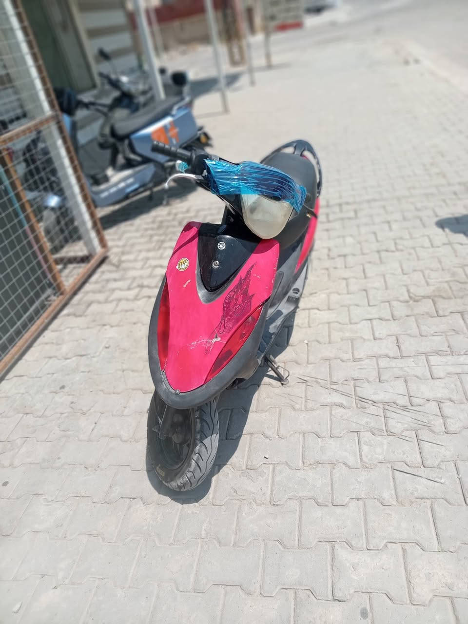 سلام عليكم

ماكس عدلة 120السرعة🚀 

تايرات جدد🏍️

دراجة وكالة
كهربائيات شغالة سلف هندر🔊 

ما ناقصهة اي شي شغل وترايك للبصرة💫 

مكاني محمودية حي السلام🏡 

ليدور نطايح ليراسلني📐 

فيس مفتوح وهاذ رقمي ***********📞
