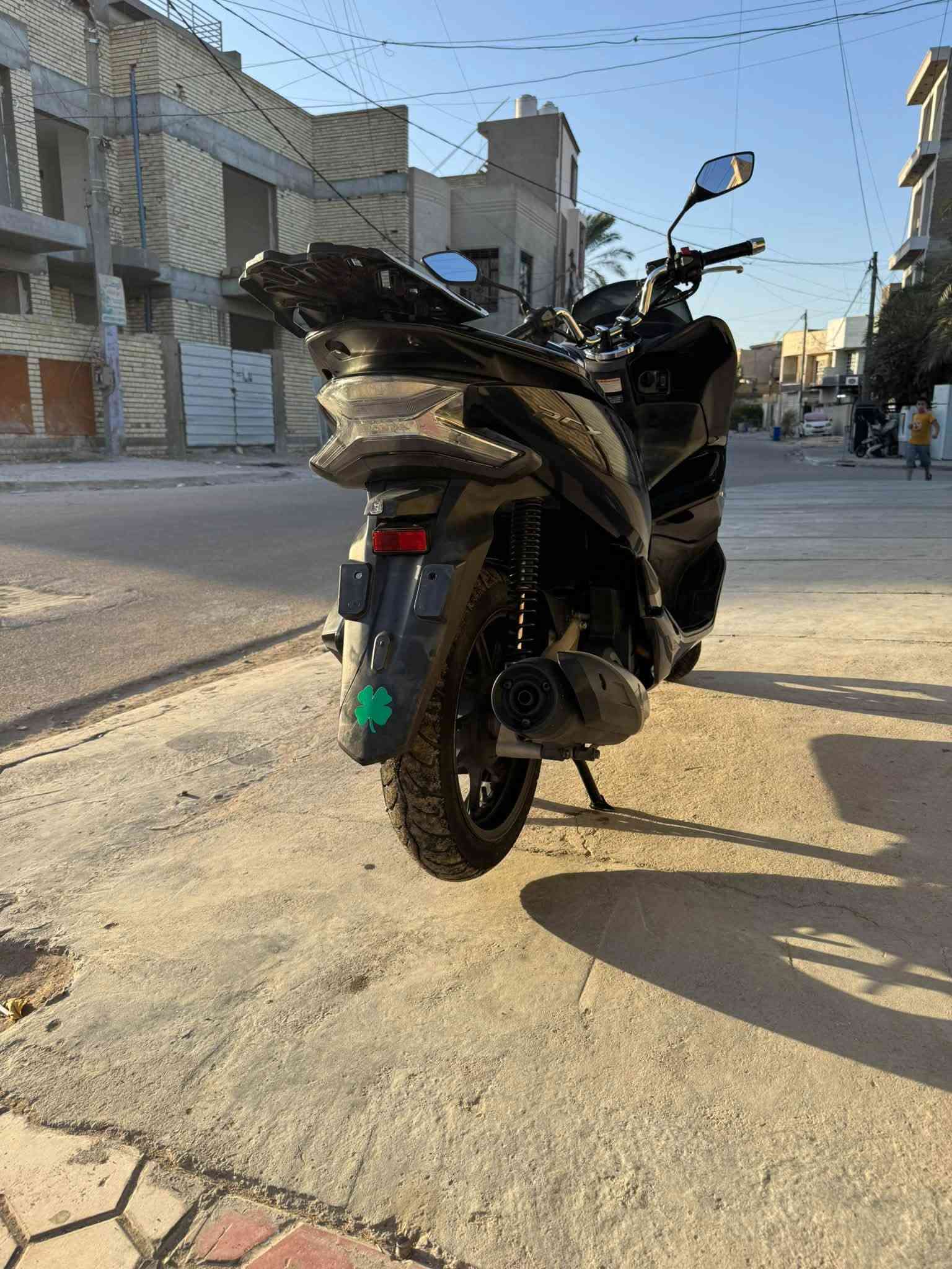 psx
هايبرالثالث الياباني jf 
بصمتين وياهه 3انضمهD/S- 
لون مميز اسود مزرق صدفي
ماشيه 16 دراجه بحالت الوكاله
السعر ٢٧ وبيه مجال 
***********
