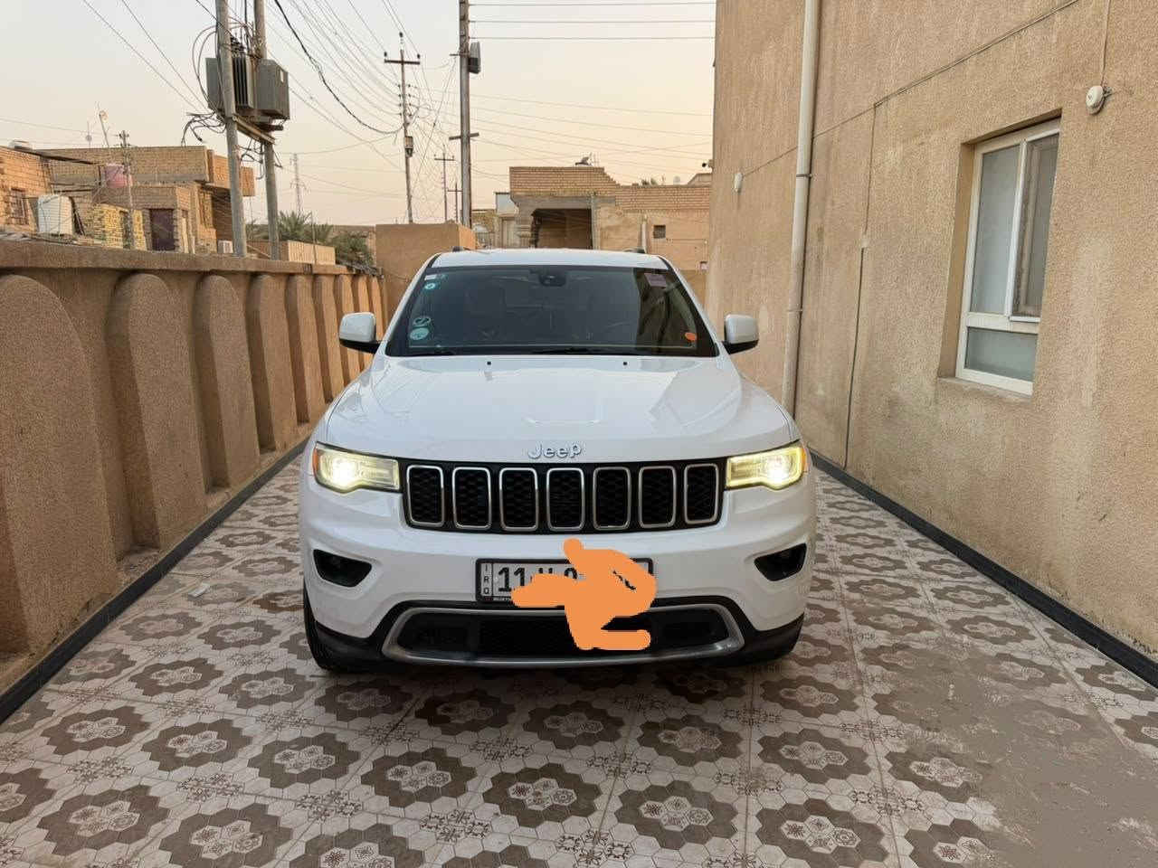 السلام عليكم مكلف بالنشر
للبيع فقط 
جيب لاريدو 
jeeb
موديل 2017  اصل اصل رقم نكليزي بسمي هزه جديده سنويه جديده  تو ويل مشروع وطني 
وارد 🌻امريكي السعر 185 $ وبيه مجال قليل 
سونار مرفق لكم في المنشور 
سياره جاهزه من كلشي 
مكاني ذي قار 
الاستفسار اكثر الاتصال على الرقم ***********
