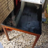 ميز طعام • ٥ كراسي