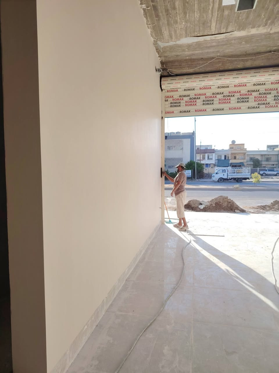 اصطه بياض كادر عمل من الموصل شغل مصاطر درجة اولى استفسار على الرقم *********** يوجد واتساب
