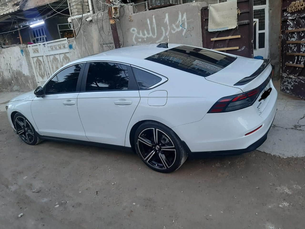 🔥 للبيع — السموراي الياباني 🔥
✨ هوندا أكورد 2024 سبورت هايبرد ✨

🚗 الموديل: هوندا أكورد 2024

⚡ الفئة: Sport Hybrid

🔧 المحرك: 2000 سي سي

📏 الممشى: 36ألف ميل فقط

🎨 داخل لونين — طابع رياضي فاخر

🏷️ رقم بغداد

👤 الاستخدام: على يد وحدة (1) ومعتني بيها جداً

📌 المواصفات:

✔️ سبورت هايبرد (مواصفات كاملة ومعروفة)

✔️ اقتصادية عالية بالوقود

✔️ قيادة ناعمة وثبات عالي

✔️ نظافة ممتازة جداً

📌 الملاحظات:

🔧 ضرر بنيد فقط  (مبدل نفس اللون بدون الصبغ)

🔧 إيرباك الدركه + البردة الأمامية فقط امبدلات راجعات ابلادي 

📷 صور الحادث مرفقة للشفافية

📍 موقع السيارة:

بغداد -البلديات 

💰 السعر:175ورقه امريكي

💬 بيها مجال للشراي الجاد فقط

📞 للتواصل اتصال أو واتساب:

***********

✨ سيارة مميزة ونظيفة — فرصة للجادين فقط ✨
